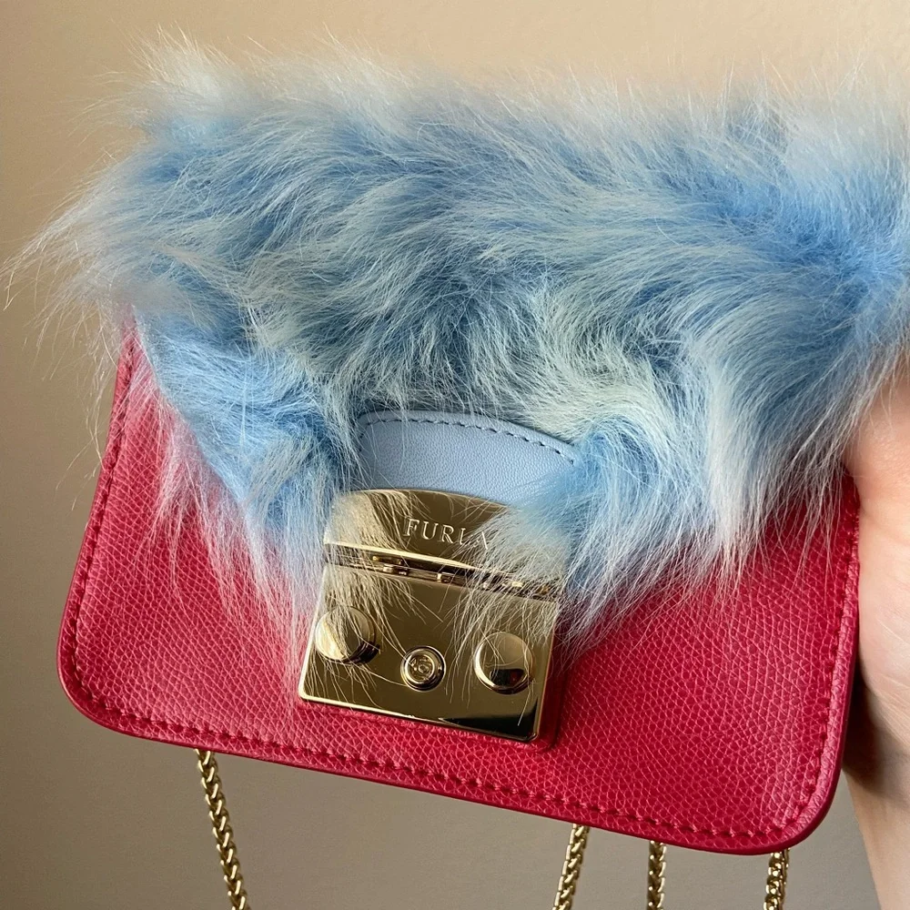 Furla metropolis small pink leather and blue faux fur bag
